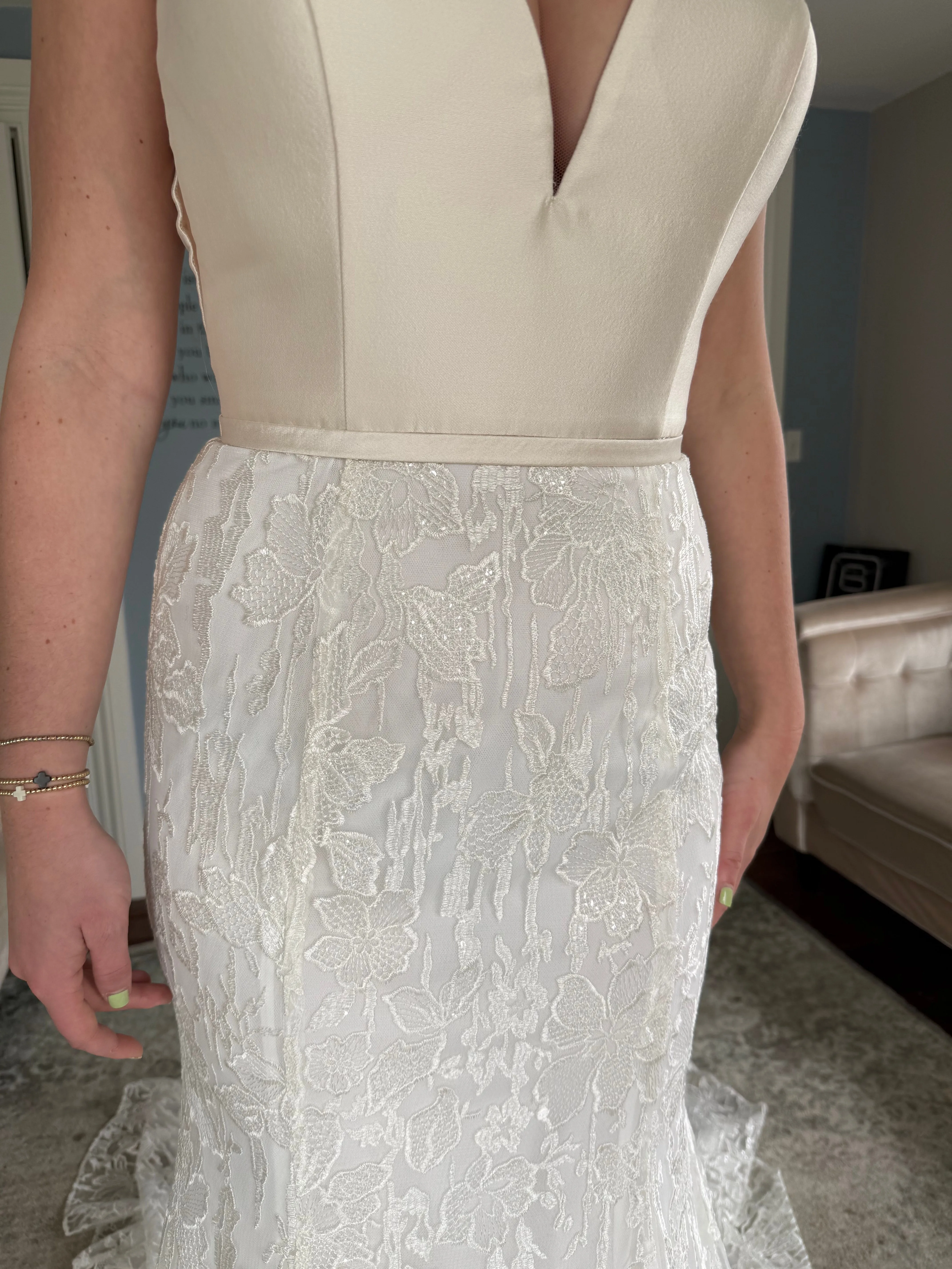 Yumi Katsura 'Kendall' Wedding Dress Sample
